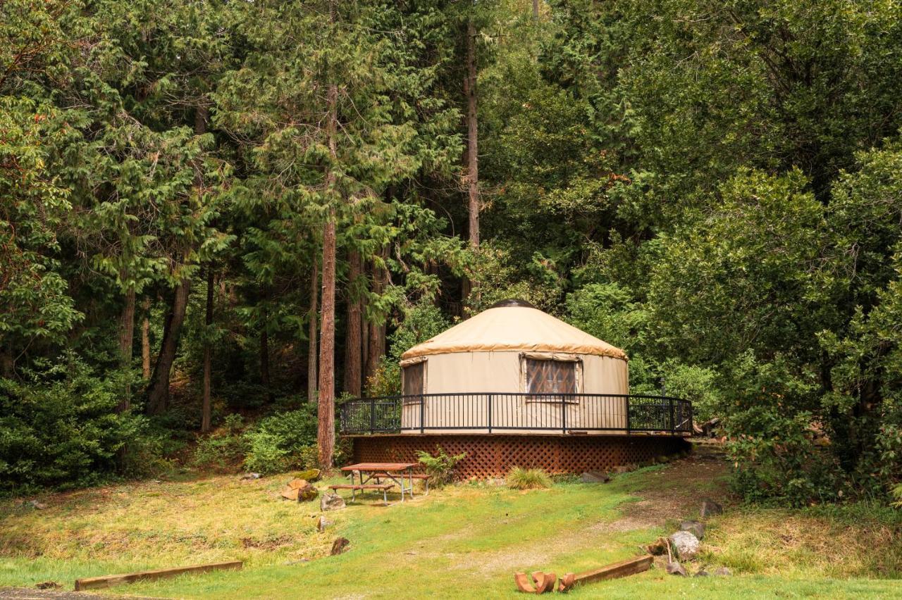 Redwood Meadows Rv Resort Crescent City Exterior foto