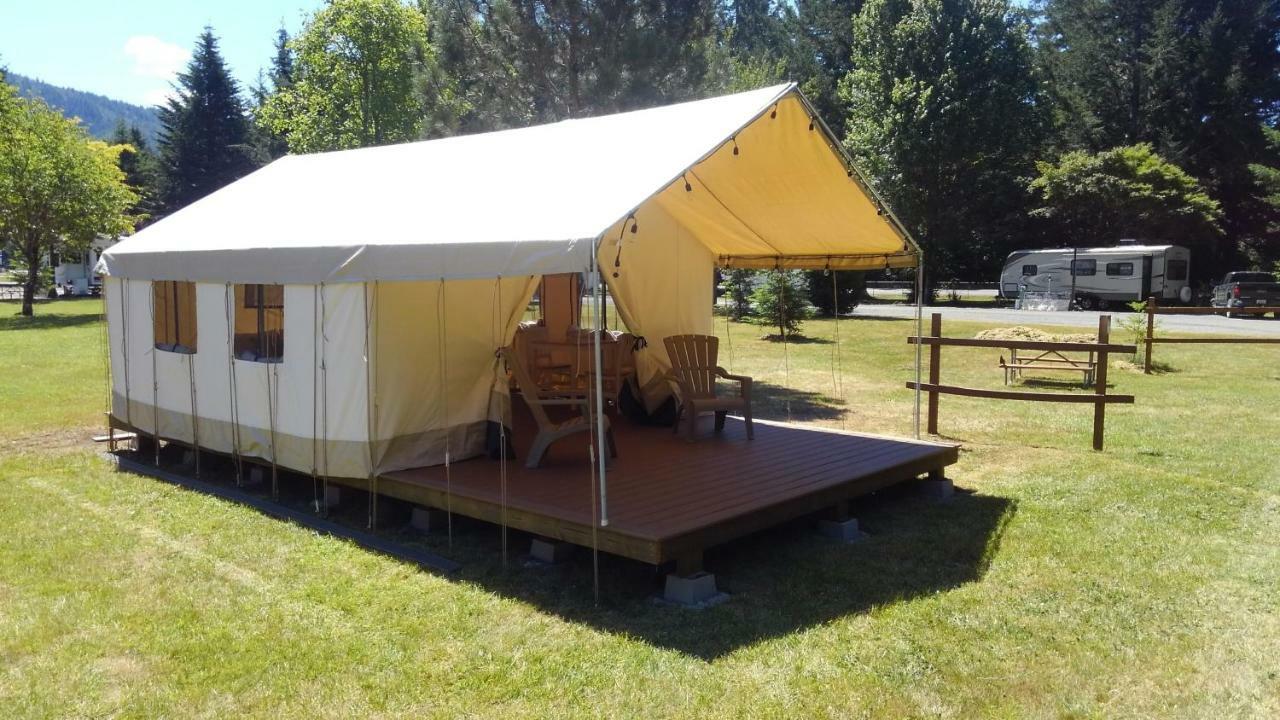 Redwood Meadows Rv Resort Crescent City Exterior foto
